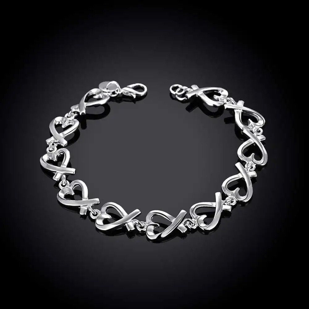 925 Sterling Silver Hearts Bracelet