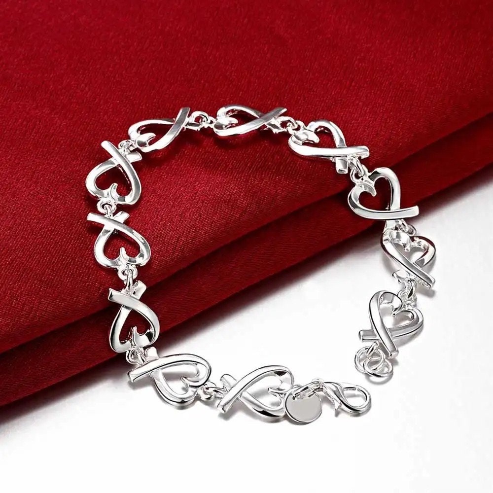 925 Sterling Silver Hearts Bracelet